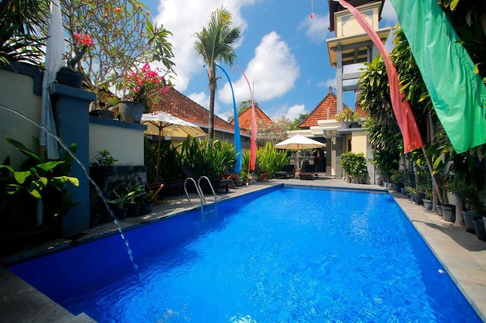Hotel Jati and Home Stay