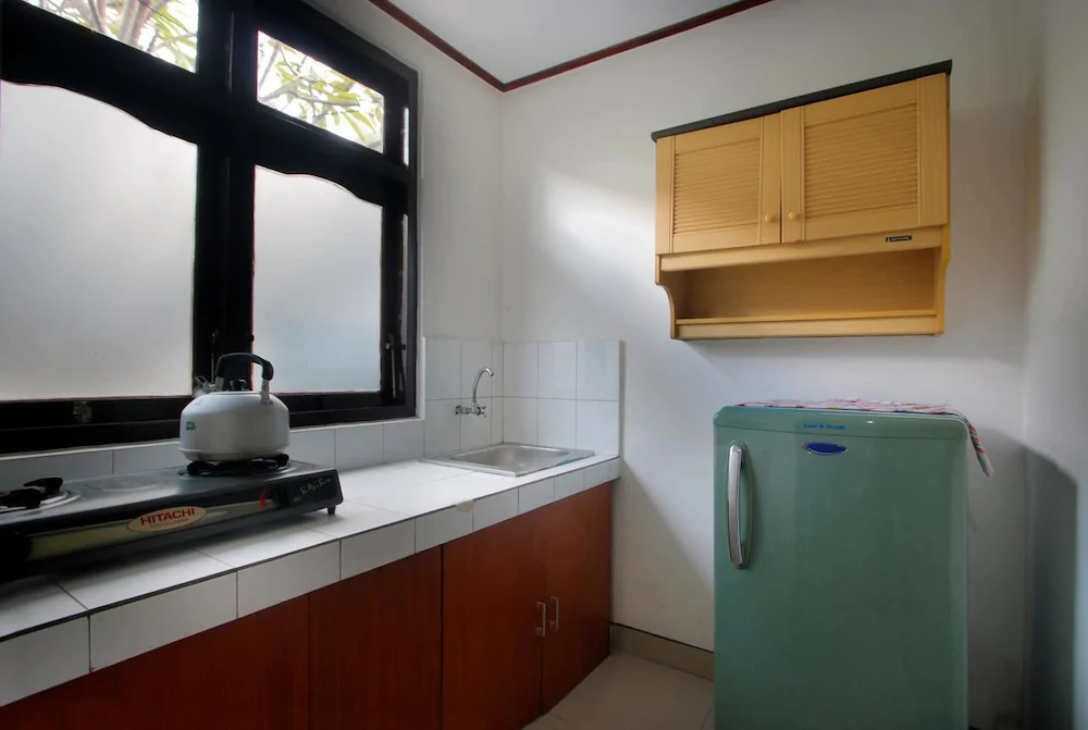 Hotel Jati and Home Stay