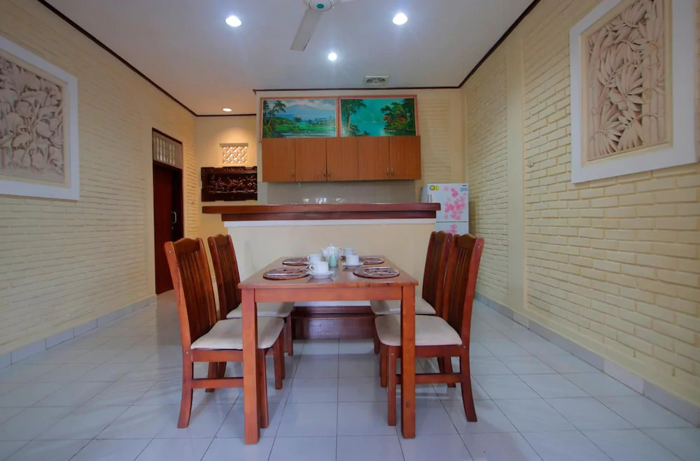 Hotel Jati and Home Stay