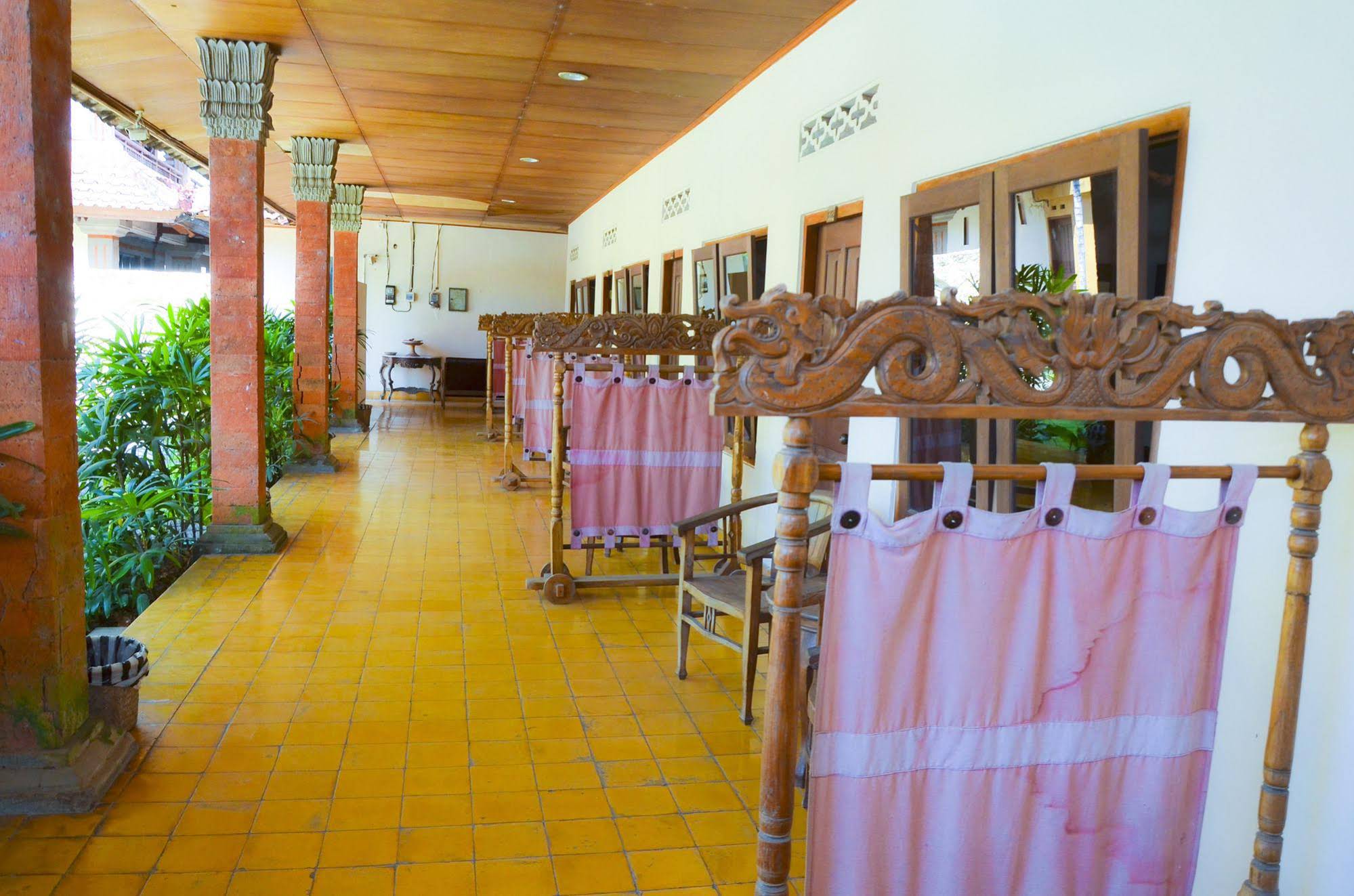 Indi Hotel