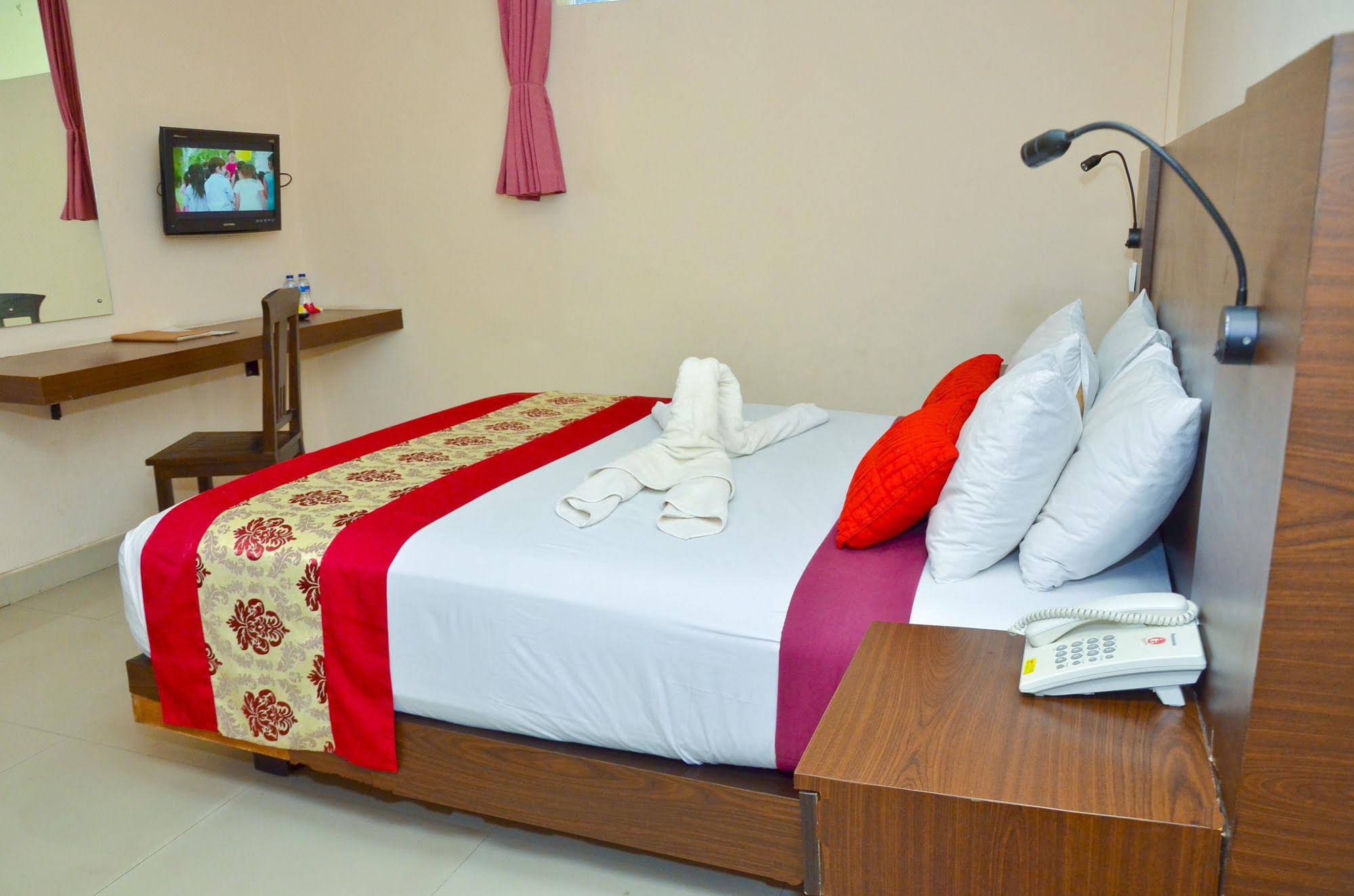 Indi Hotel