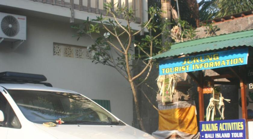 Jukung Guest House