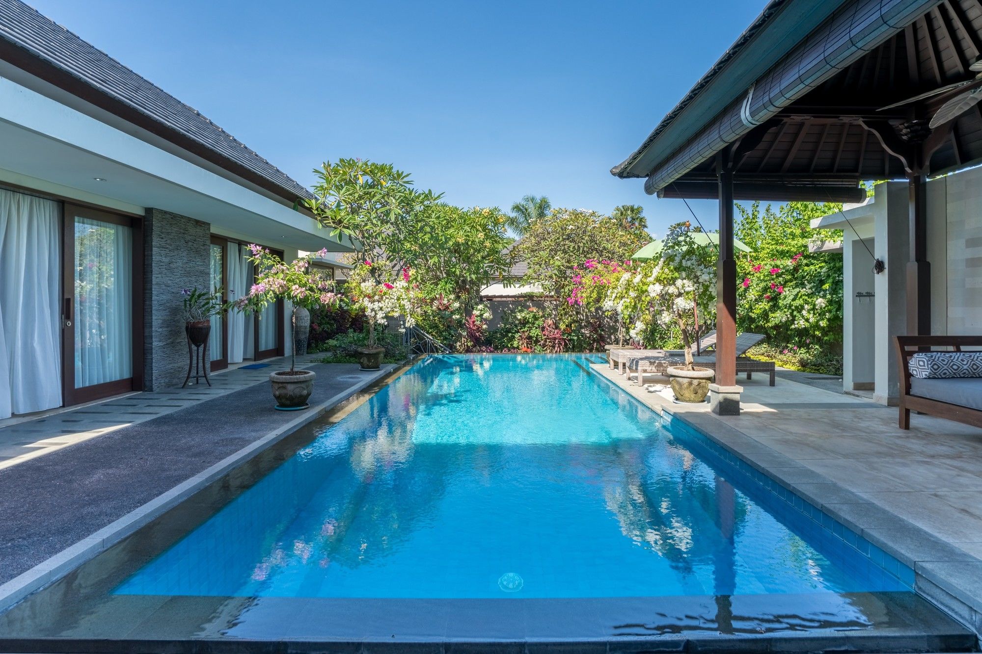 Kejora Villas-Suites