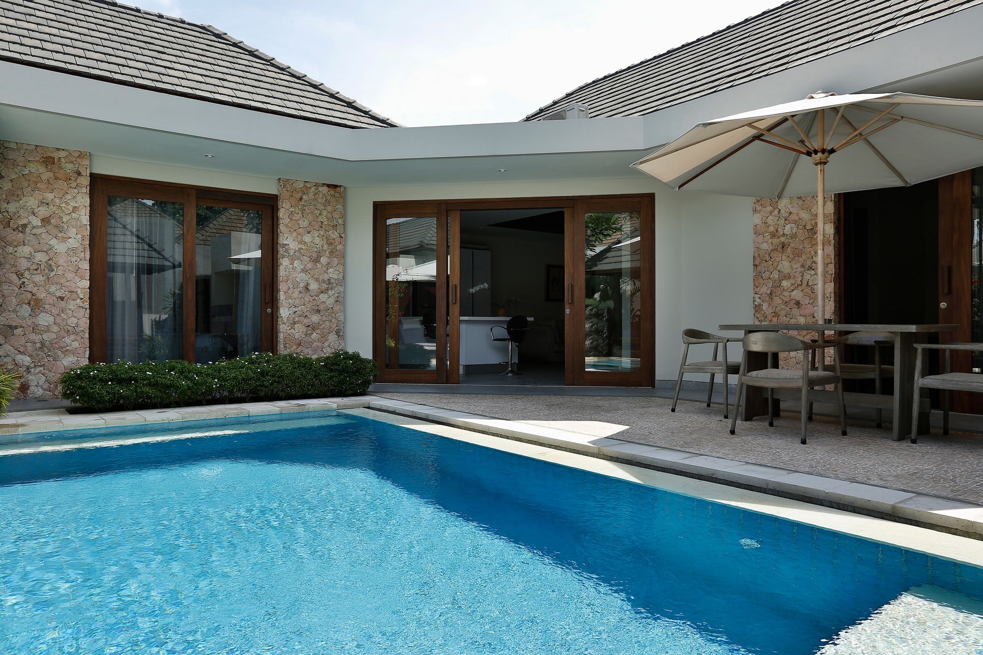 Kejora Villas-Suites