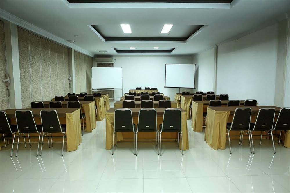 Patrisia Hotel