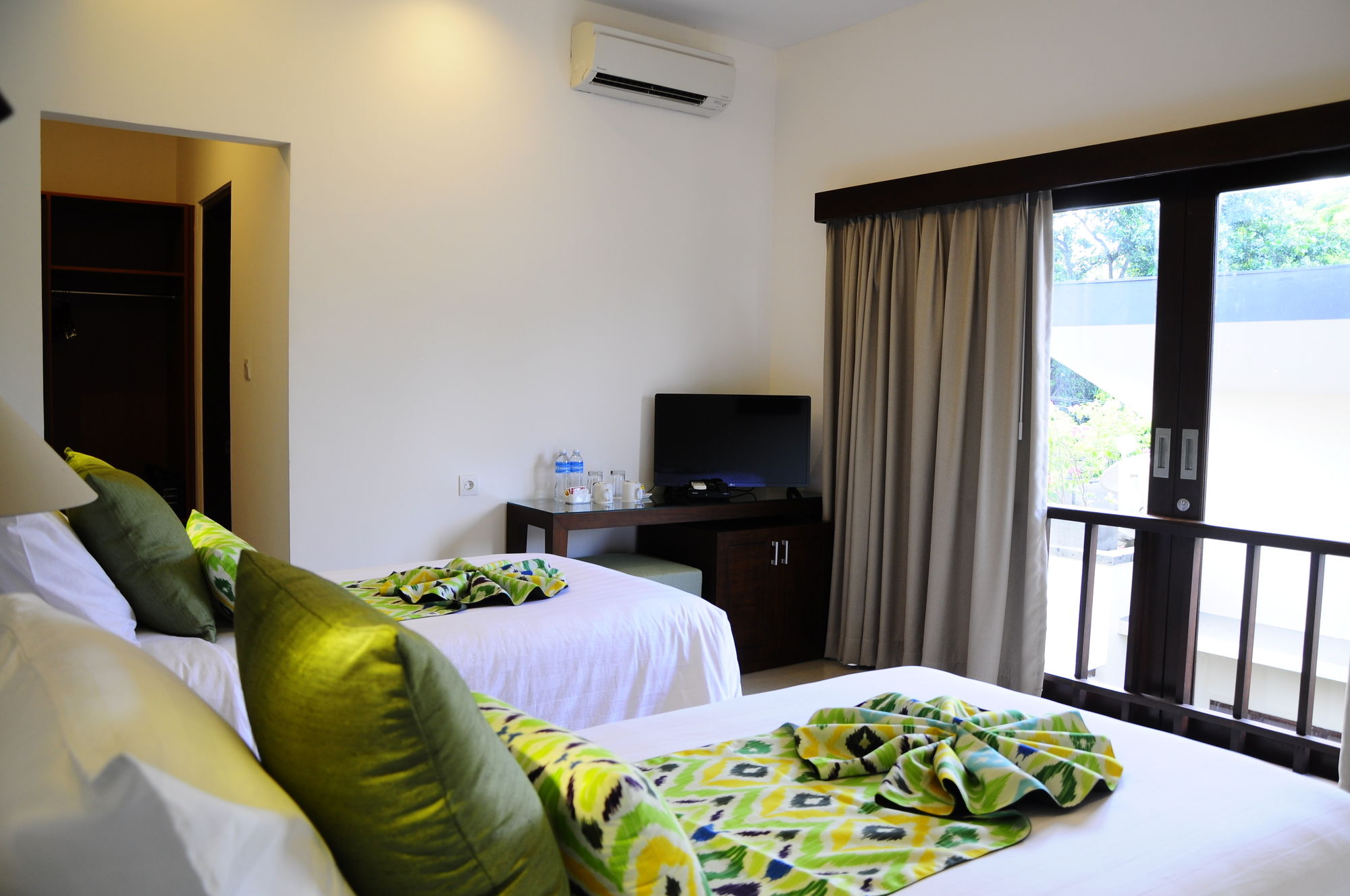 Puri Mesari Suites