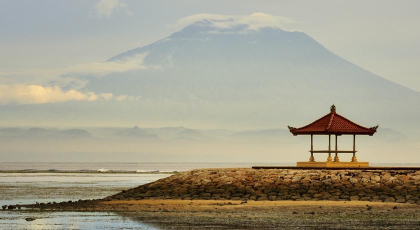 Sari Sanur Resort