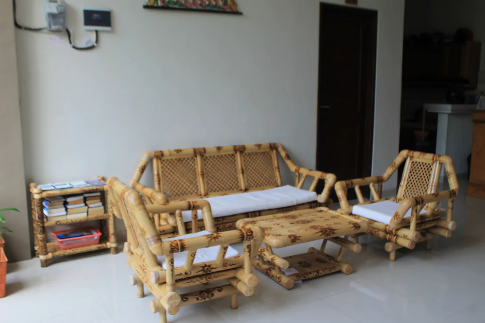 Suwardika Homestay & Dormitory