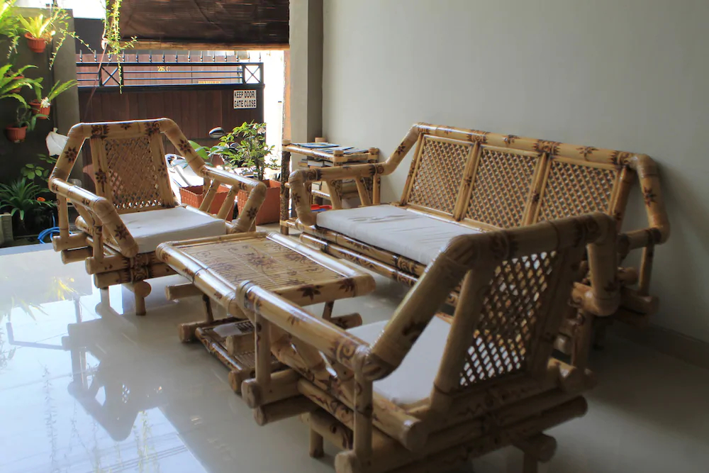 Suwardika Homestay & Dormitory