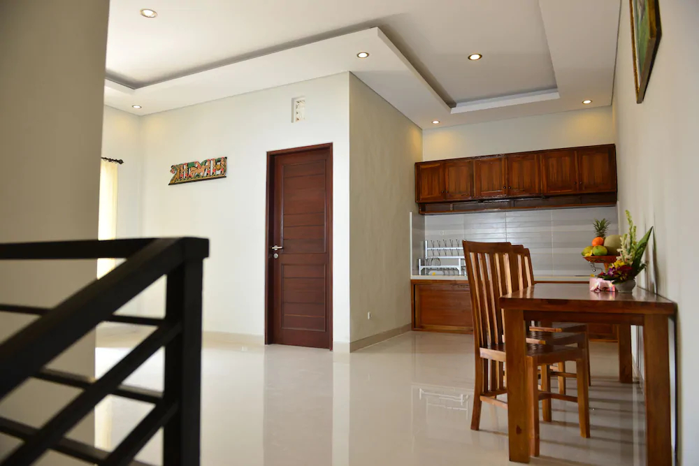 Suwardika Homestay & Dormitory