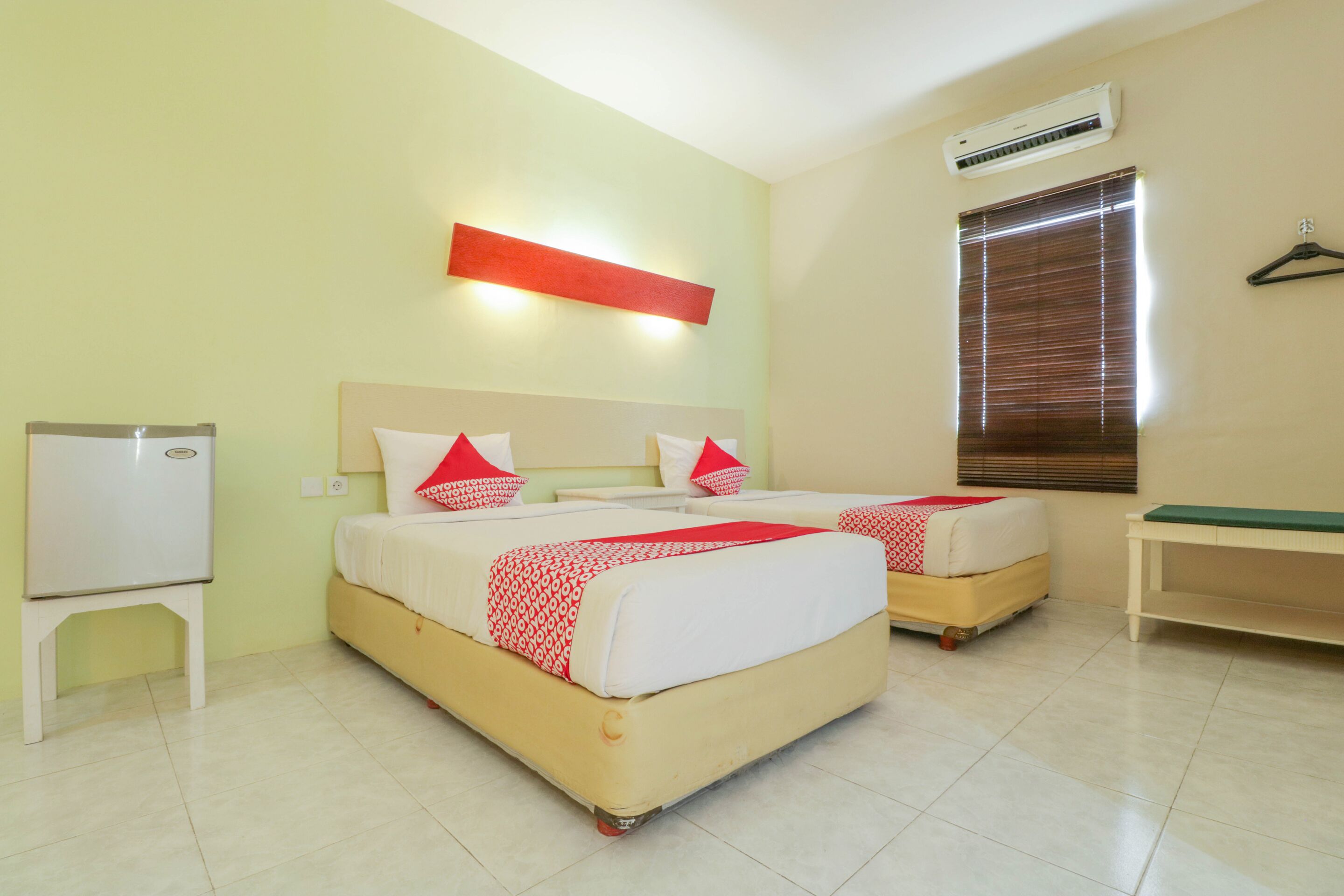 The Sunrise by OYO Rooms