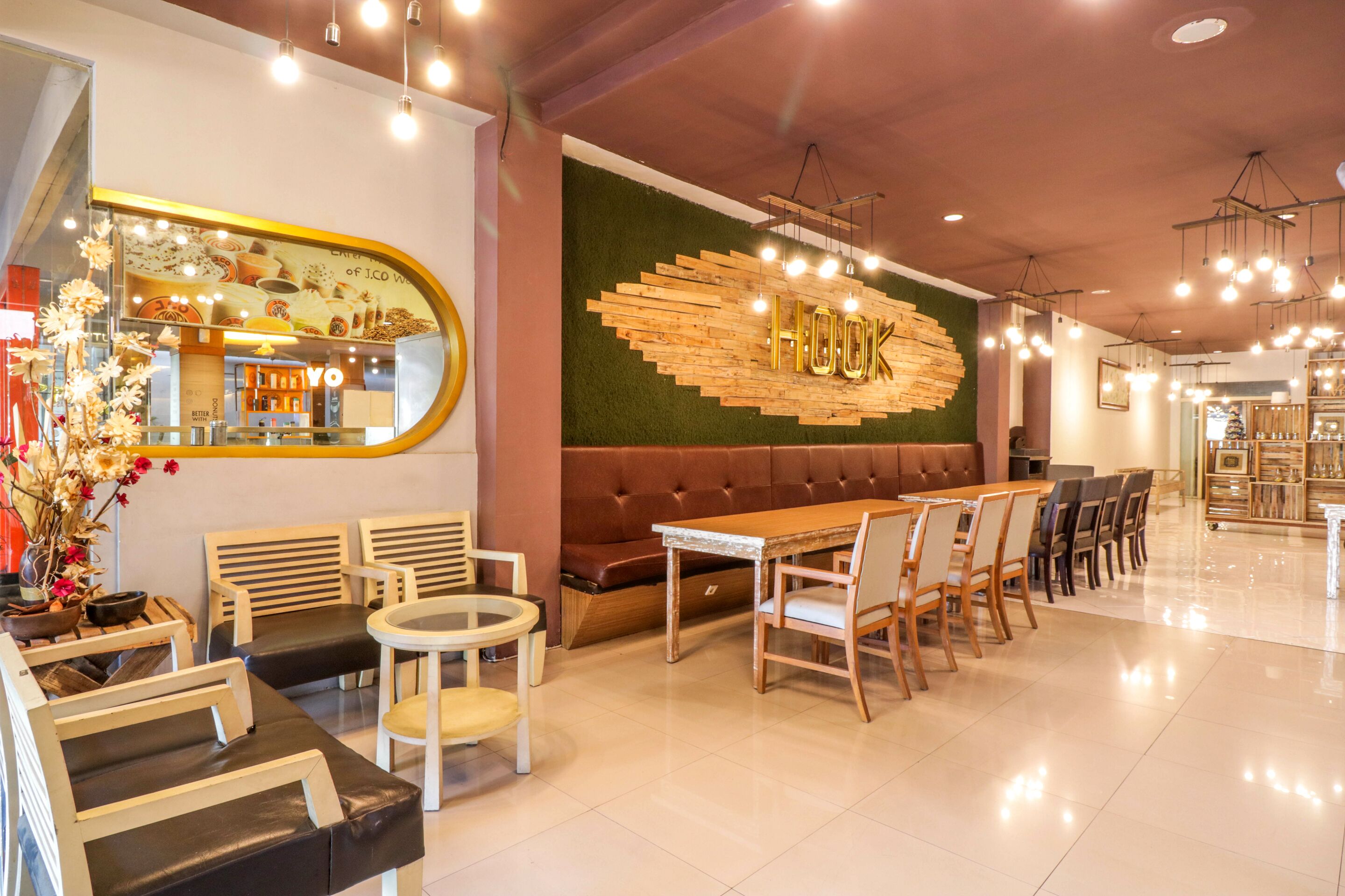 The Sunrise by OYO Rooms