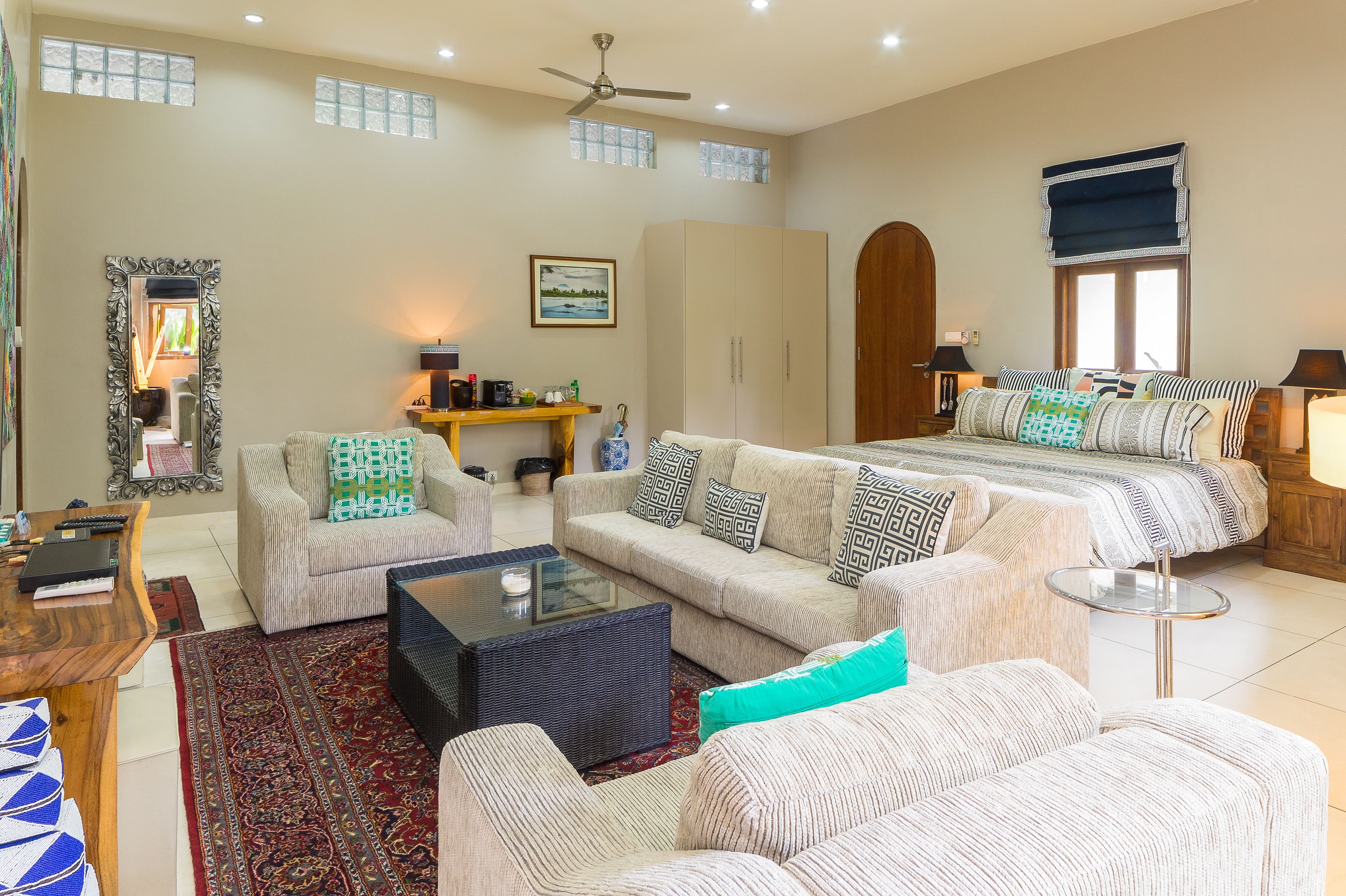 Villa Costa Plenty