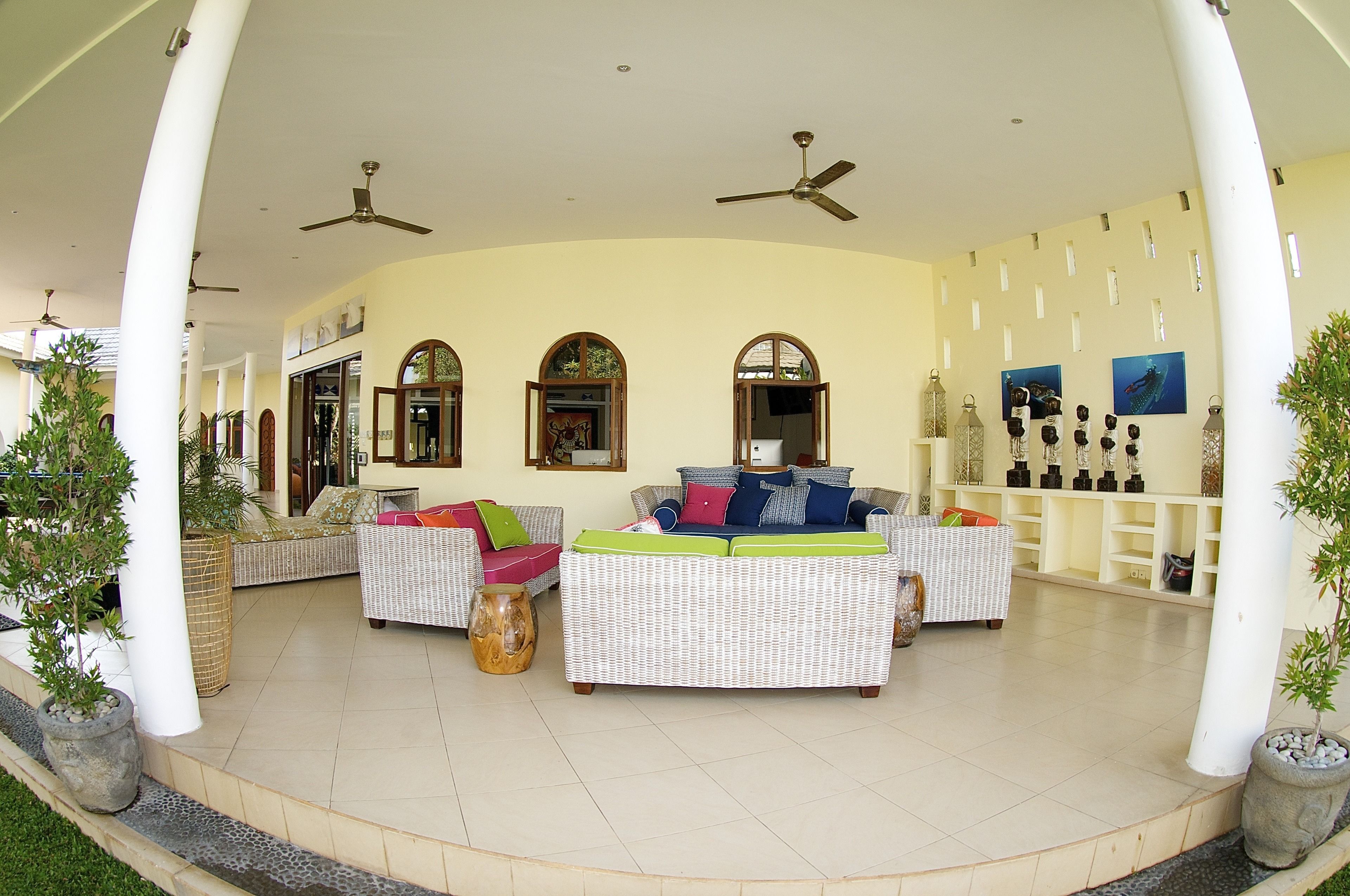 Villa Costa Plenty