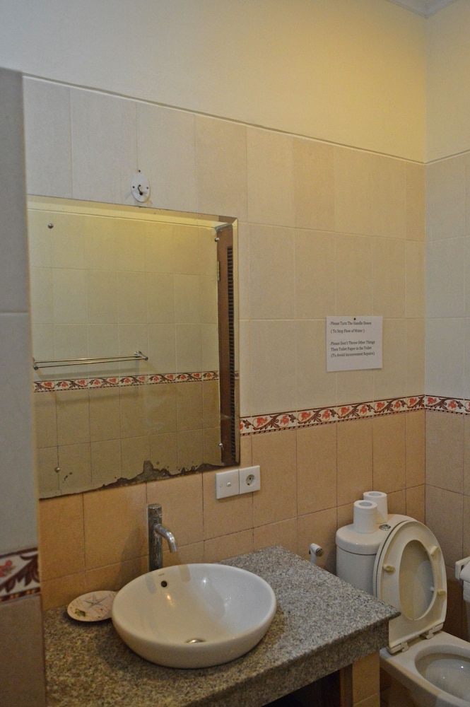 Yulia 2 Homestay Sanur