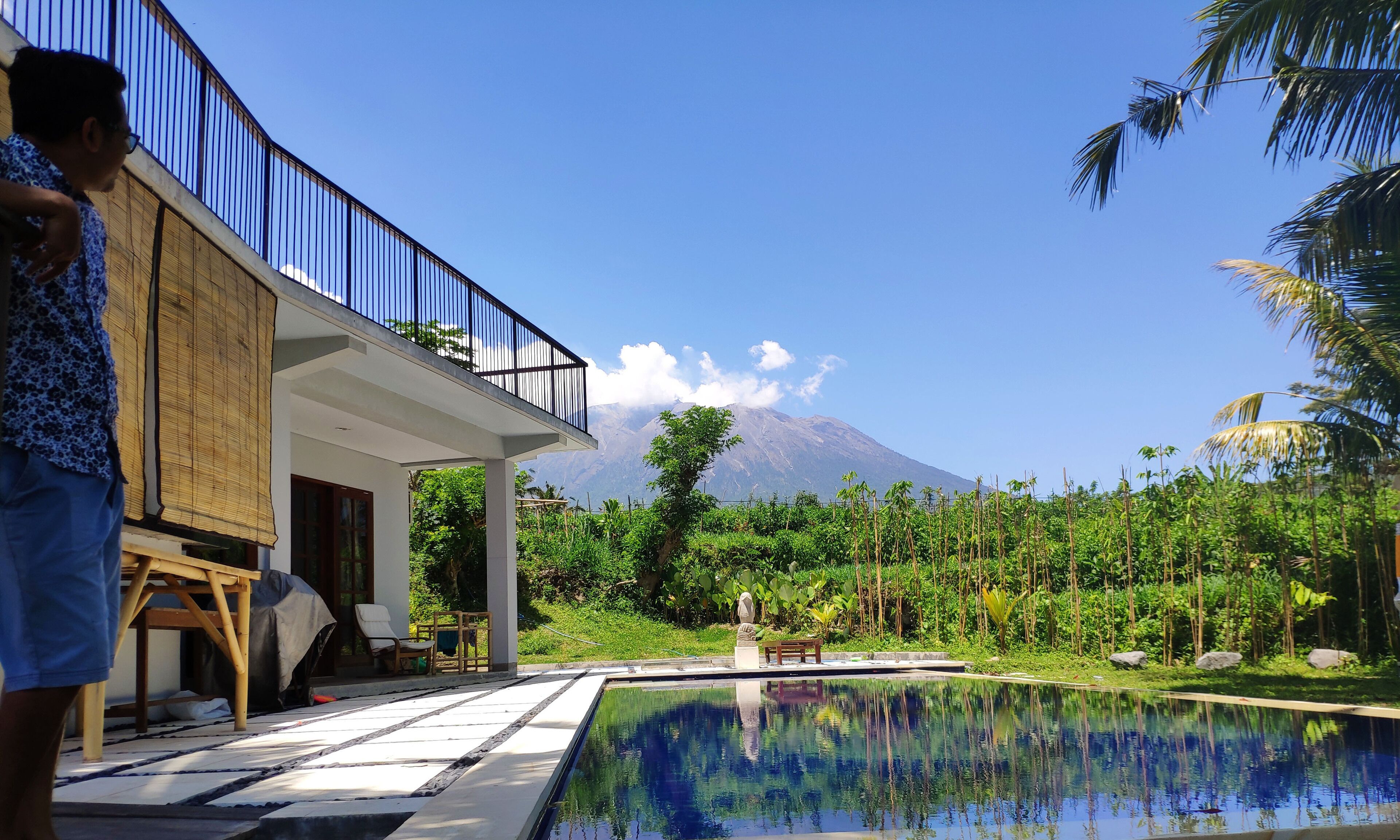 Hide Tumbuk Bamboo by Atharva Bali
