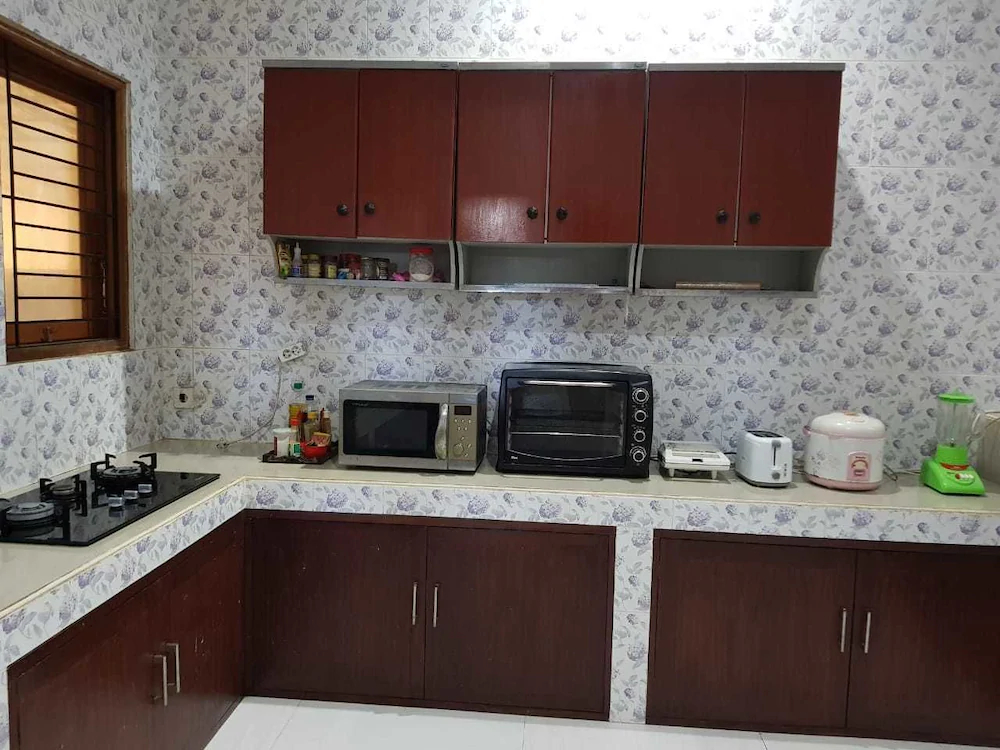 7 One Homestay