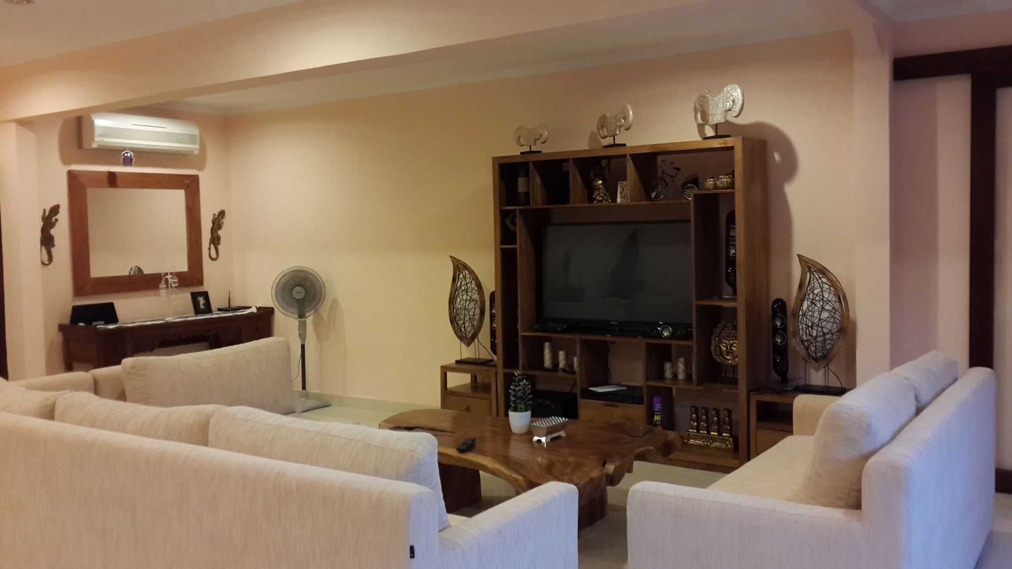 Aisha Family Villa