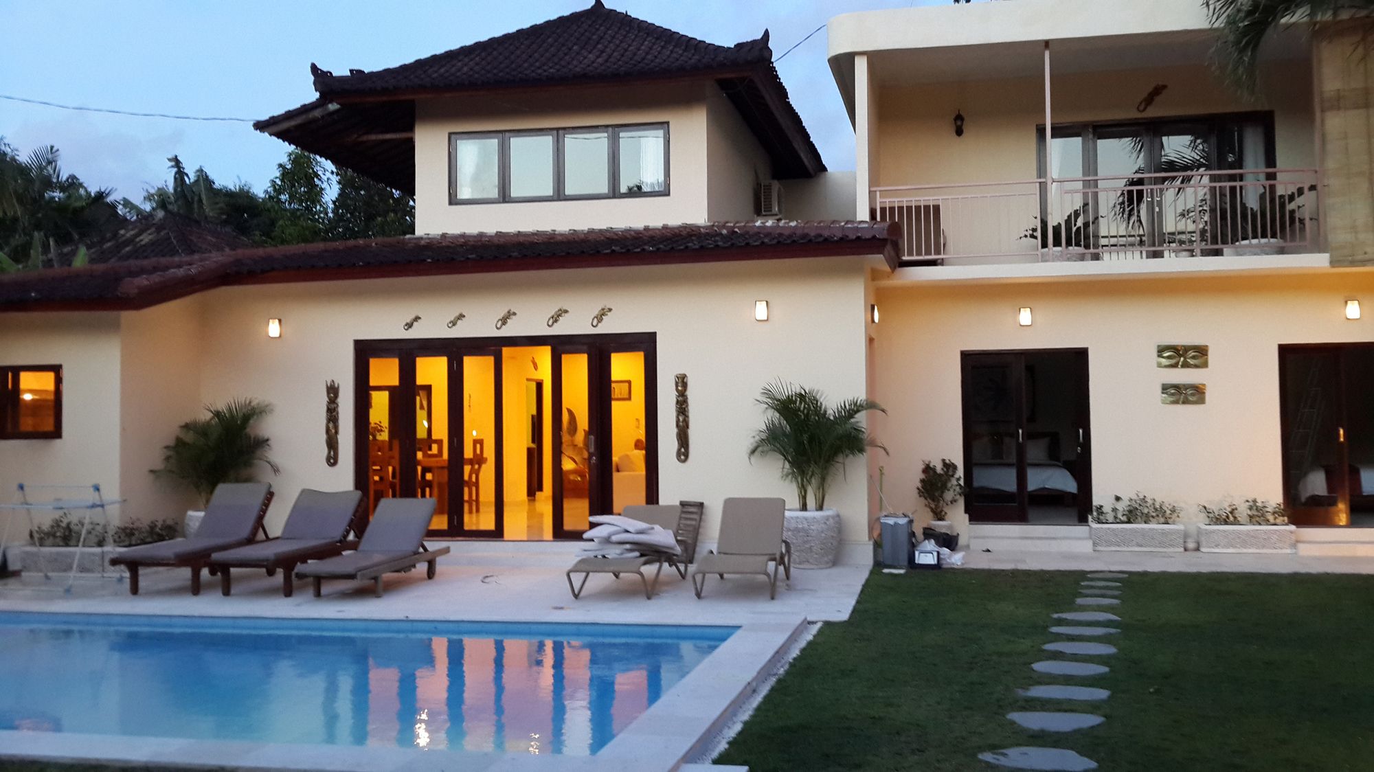 Aisha Family Villa