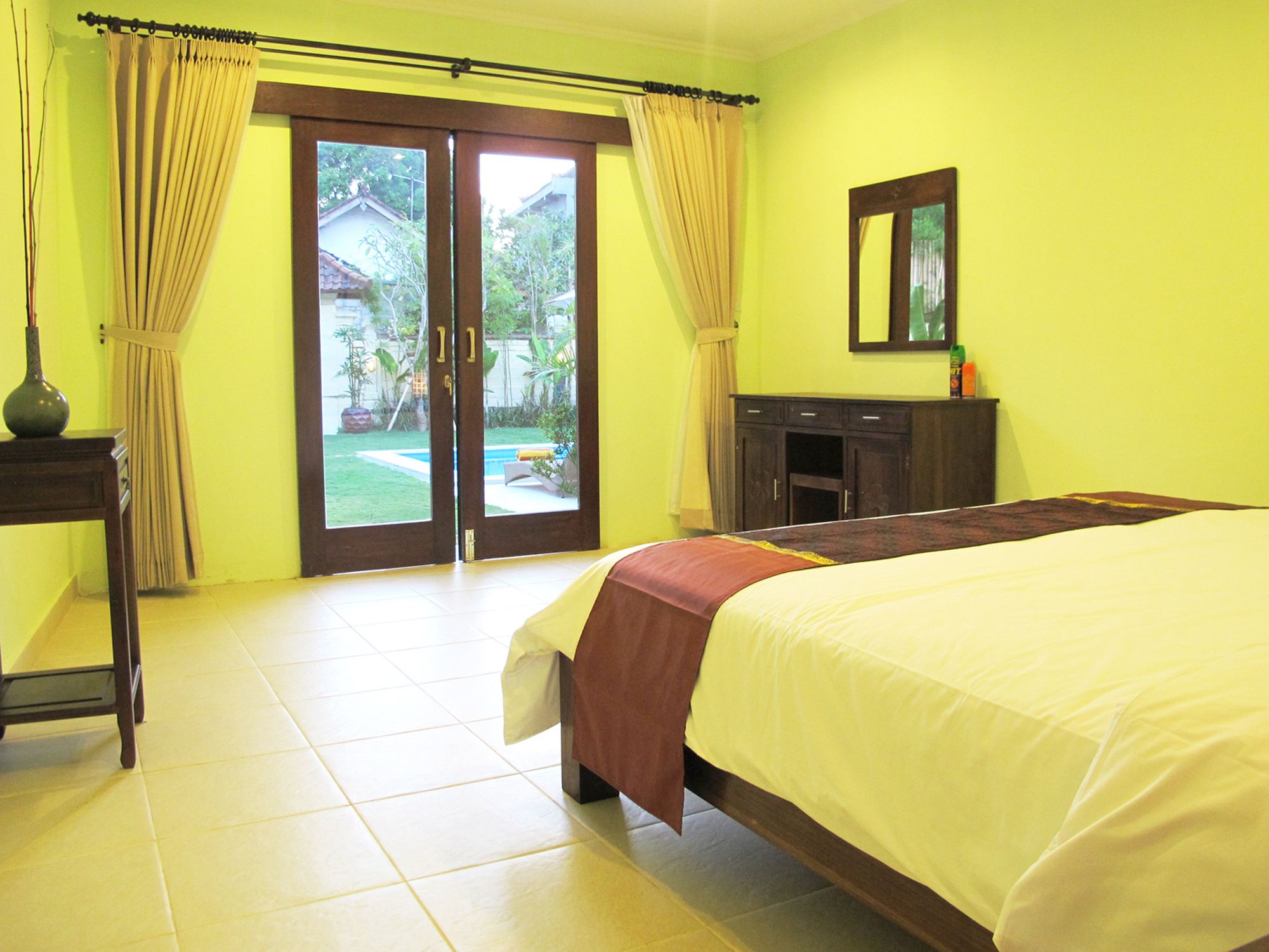 Aisha Family Villa