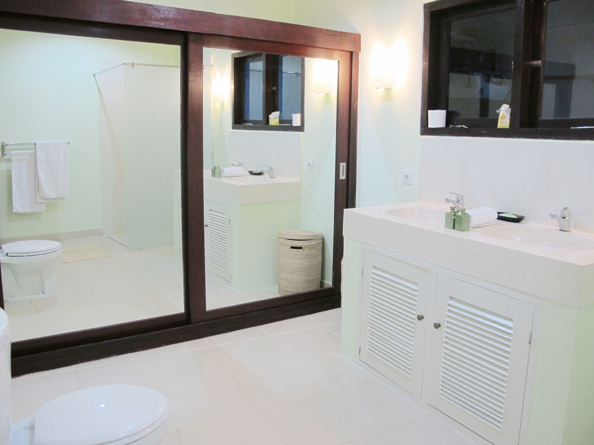 Aisha Family Villa