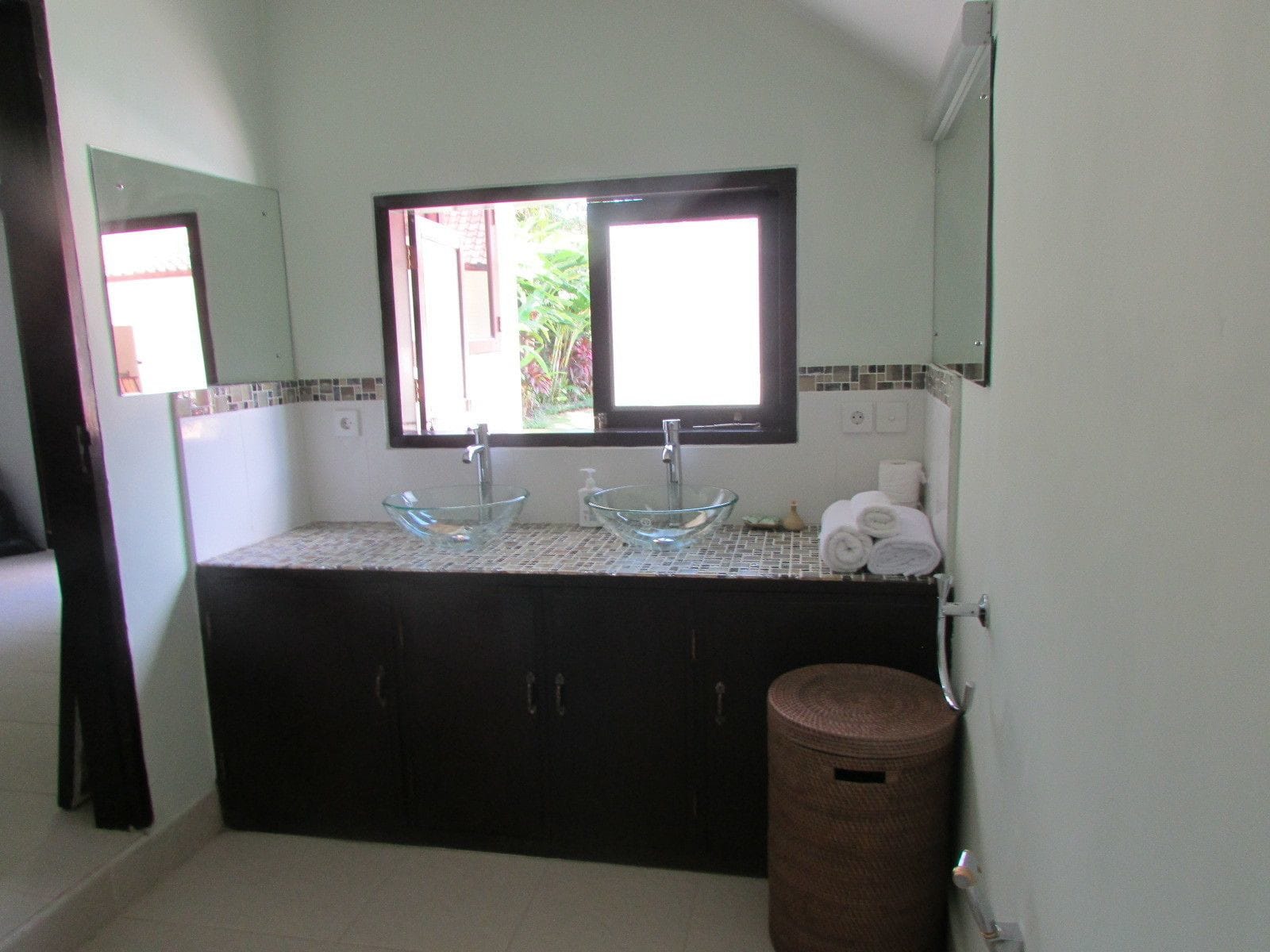 Aisha Family Villa