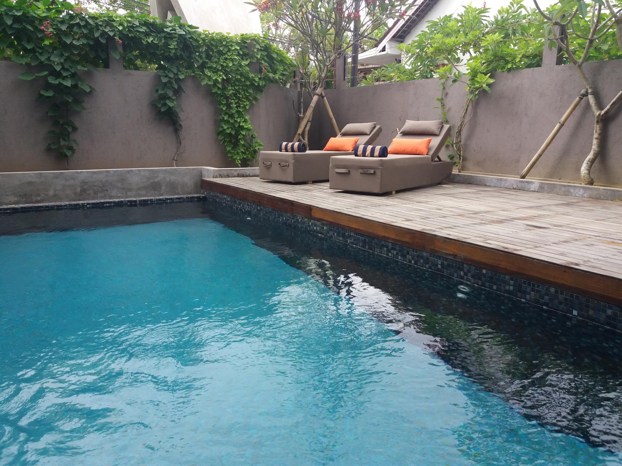 Anshel Hotel
