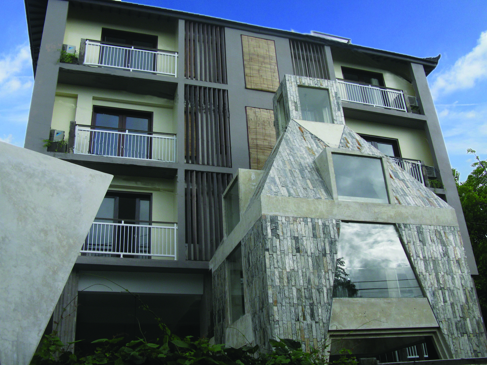 Anshel Hotel