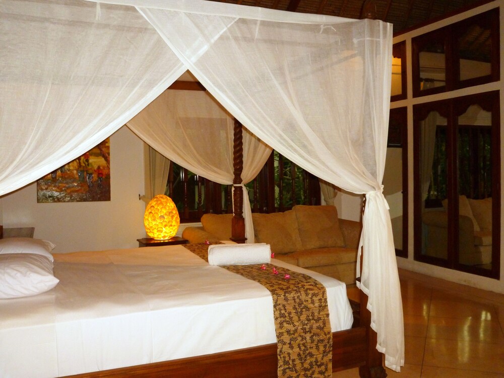 Bali Hidden Paradise Seminyak
