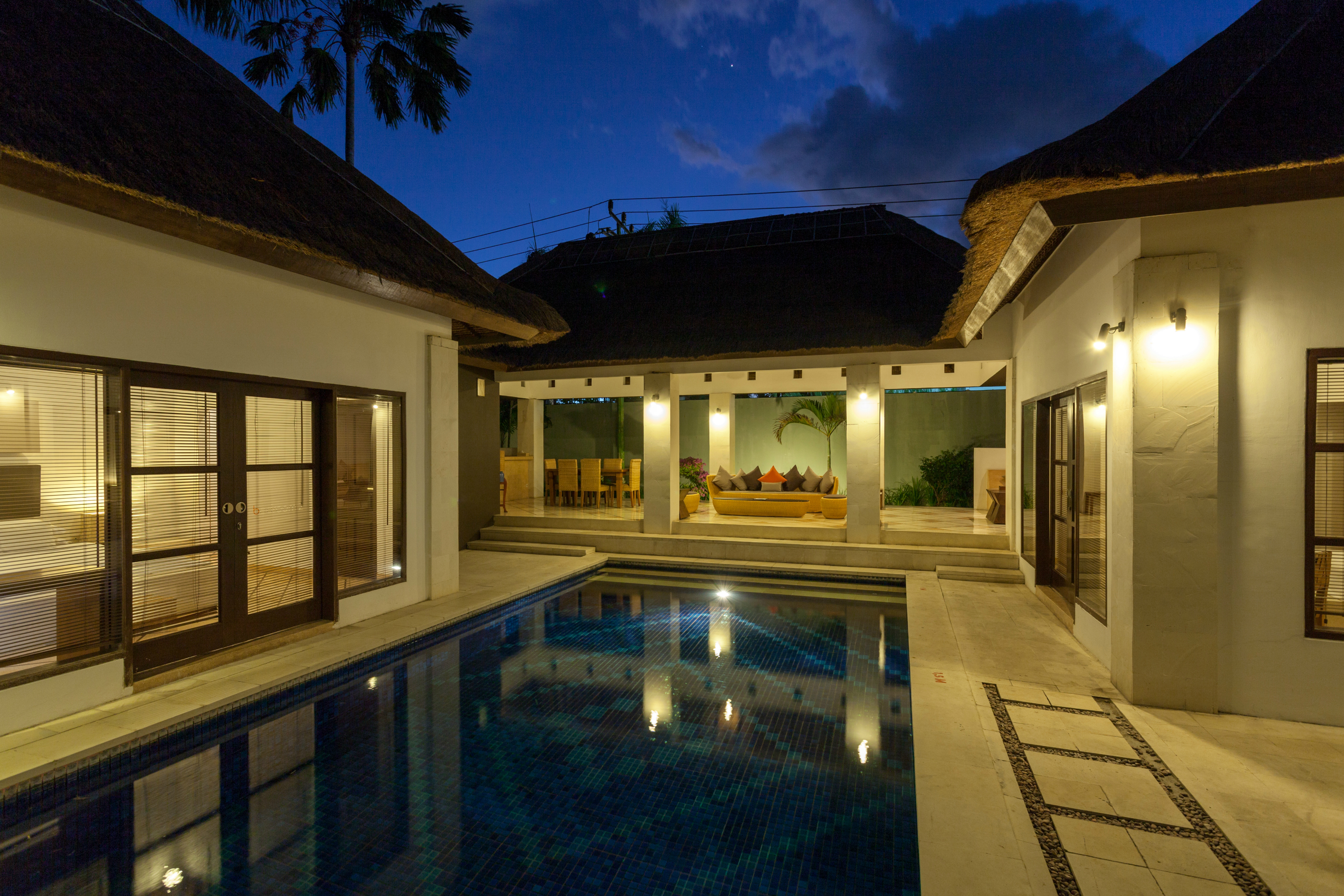 Bvilla + Pool