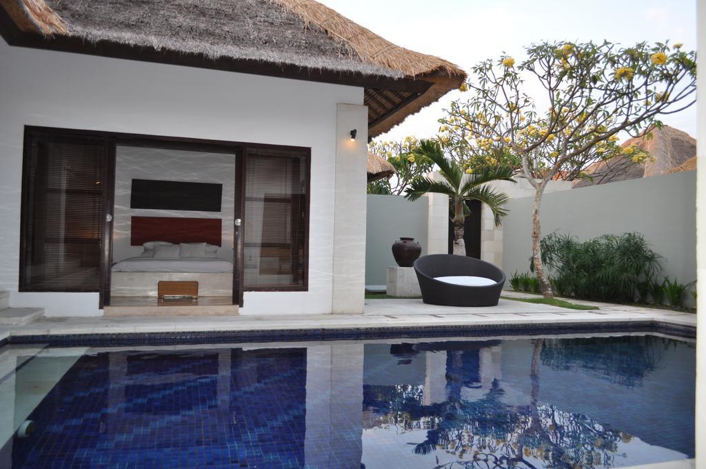 Bvilla + Pool