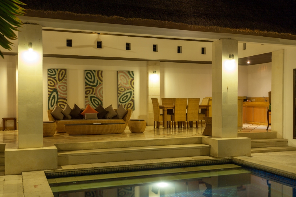 Bvilla + Pool