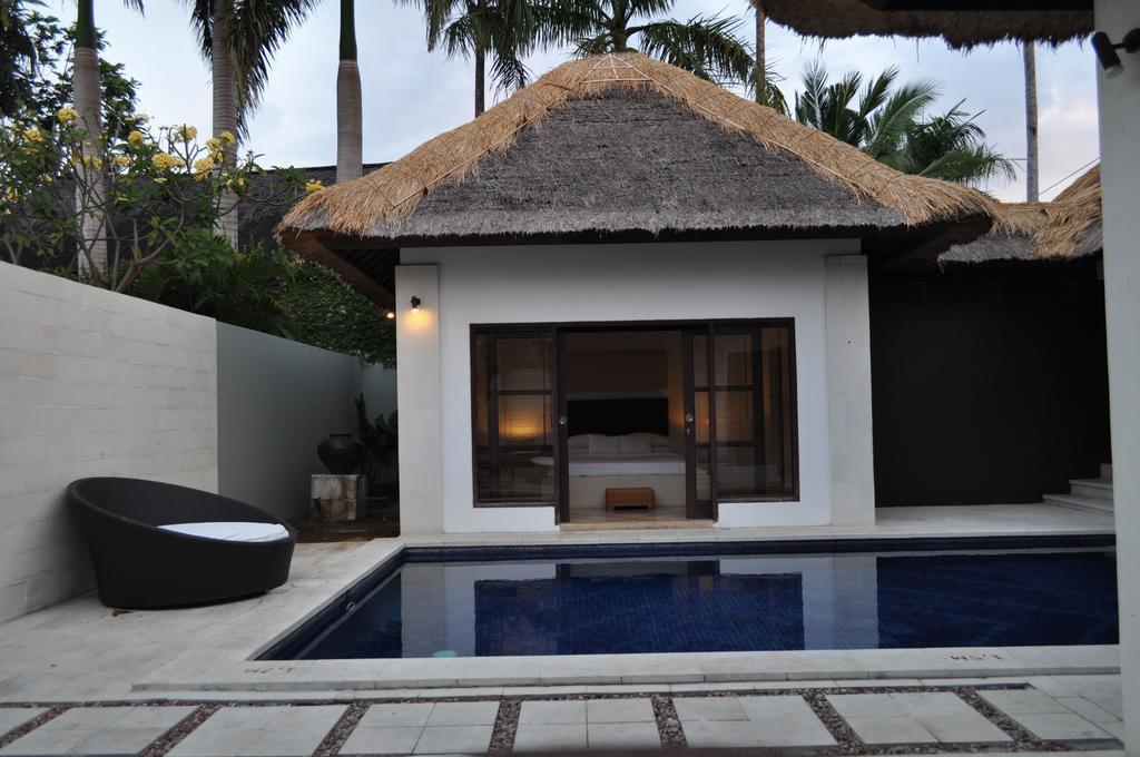 Bvilla + Pool