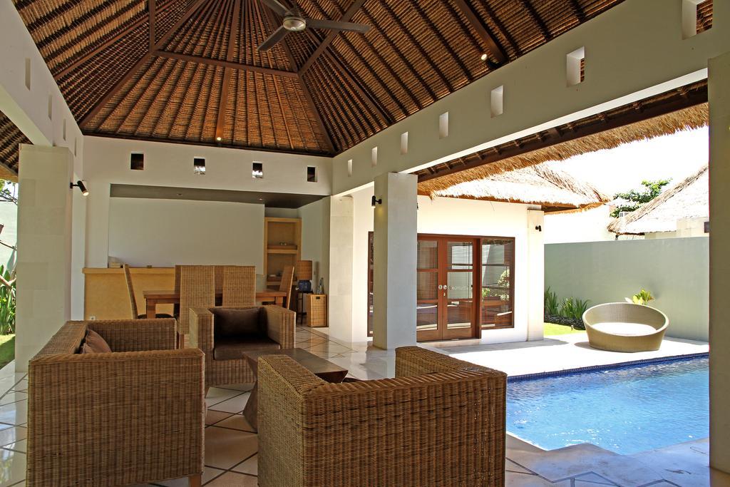 Bvilla + Pool