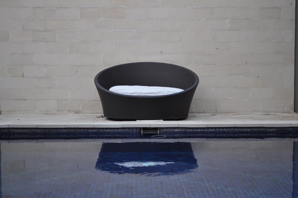 Bvilla + Pool