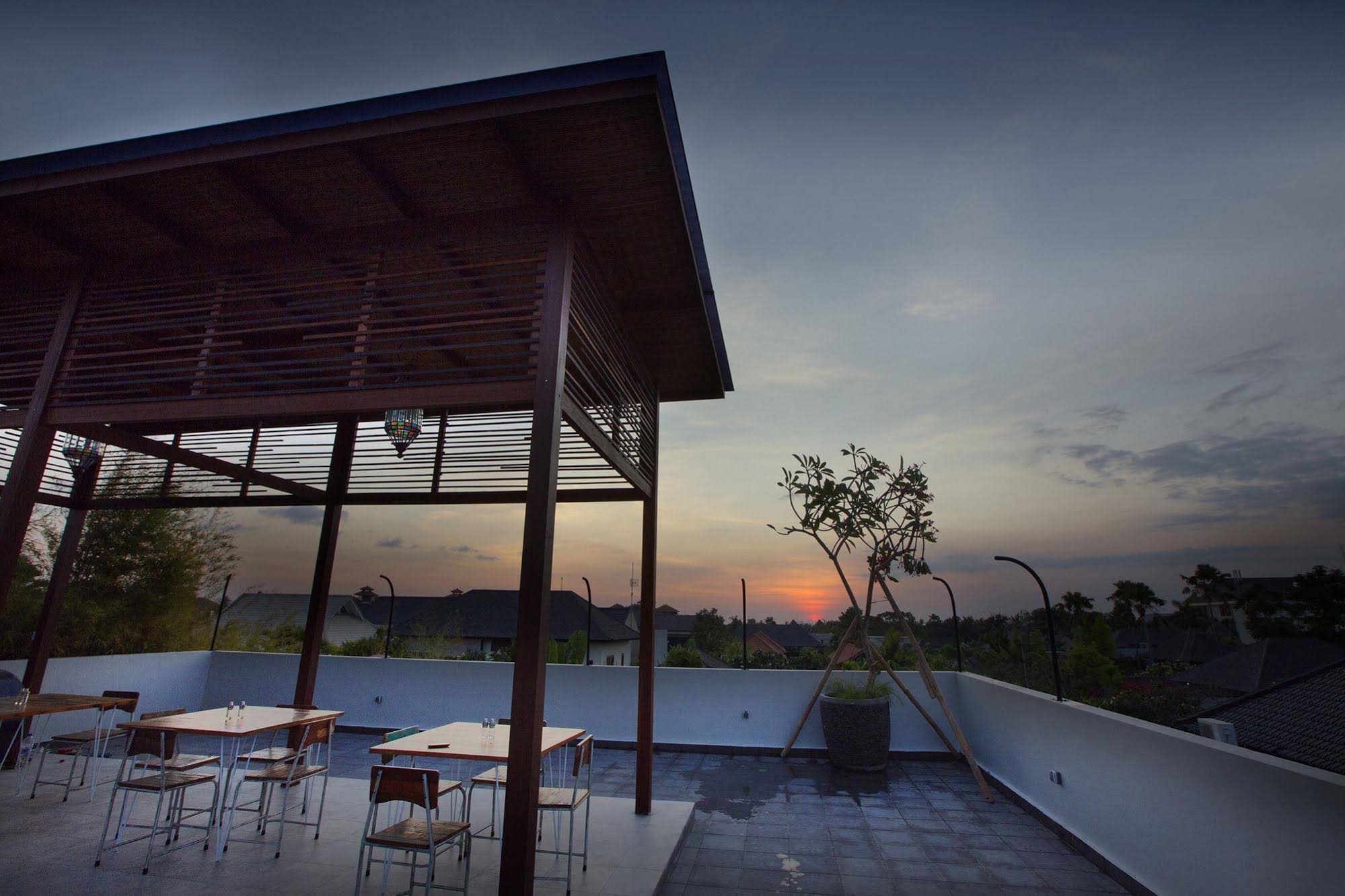 Hola Seminyak