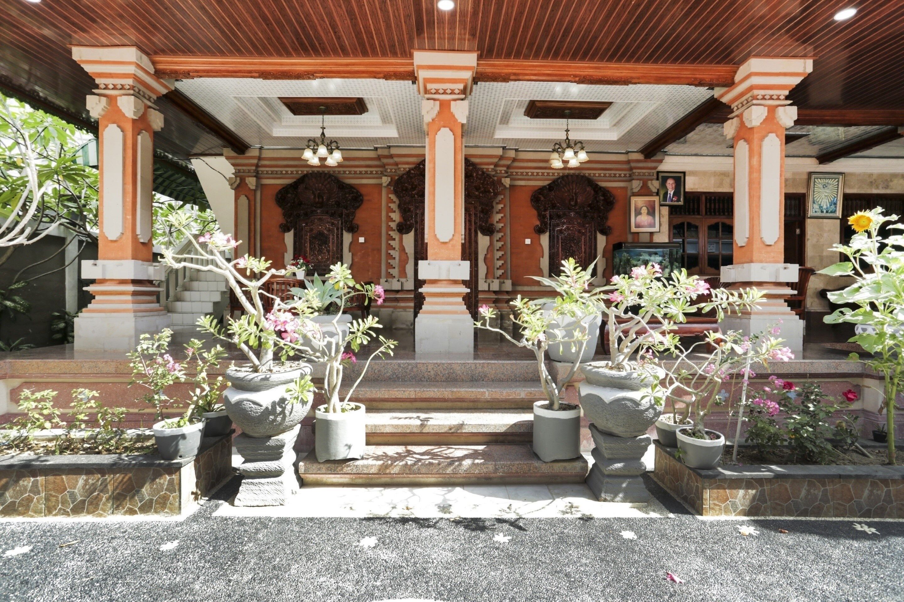 Ceria Guesthouse Seminyak by OYO Rooms