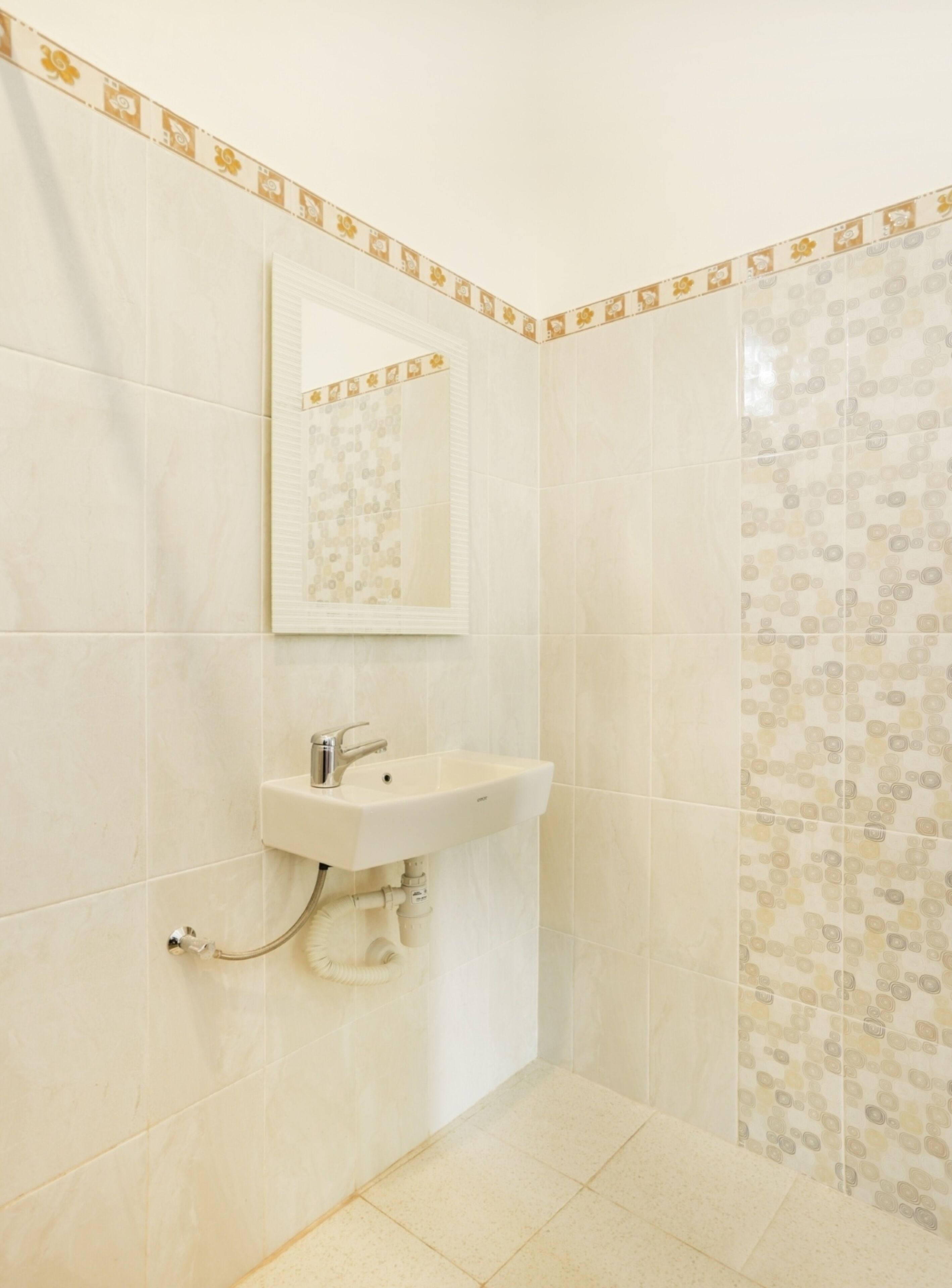 Ceria Guesthouse Seminyak by OYO Rooms