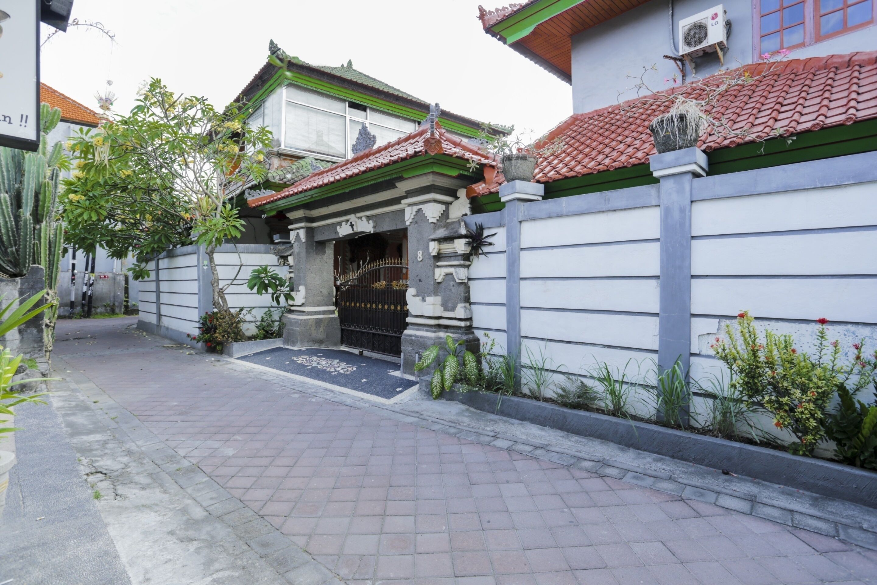 Ceria Guesthouse Seminyak by OYO Rooms