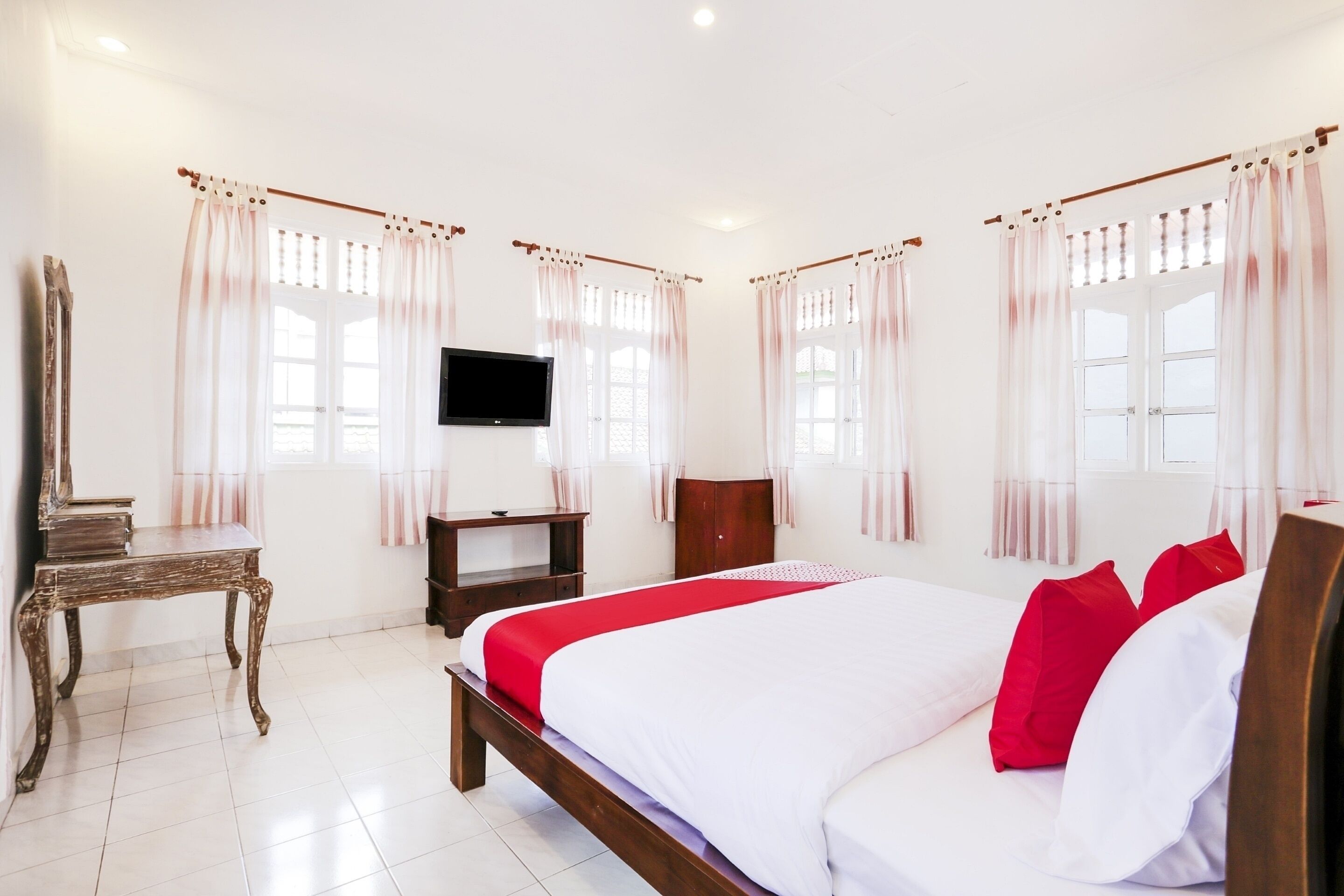 Ceria Guesthouse Seminyak by OYO Rooms