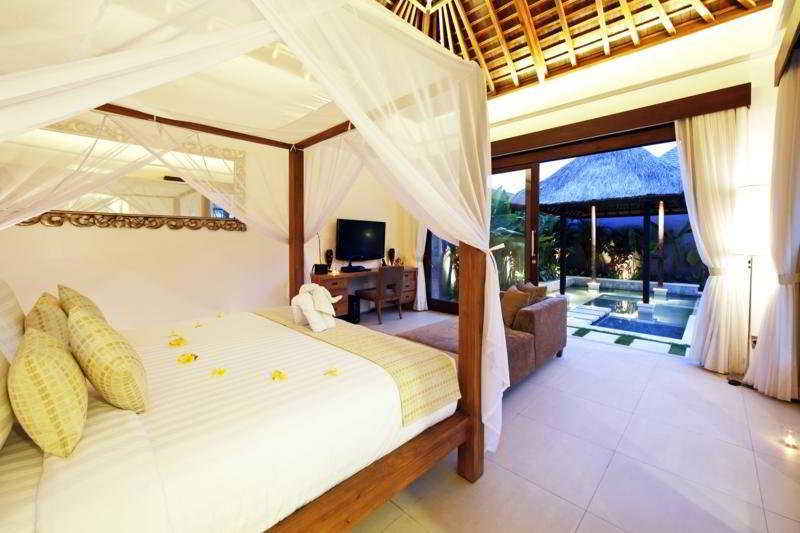 Chandra Villas