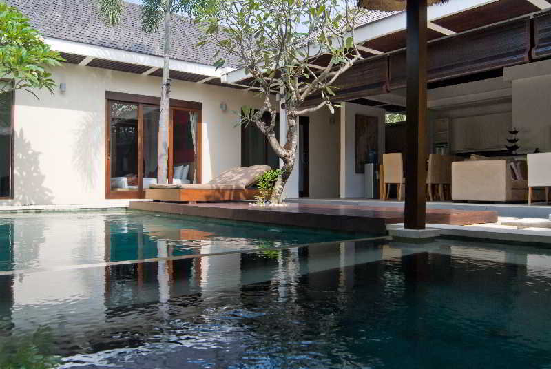 Chandra Villas