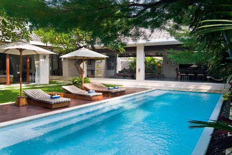 Chandra Villas