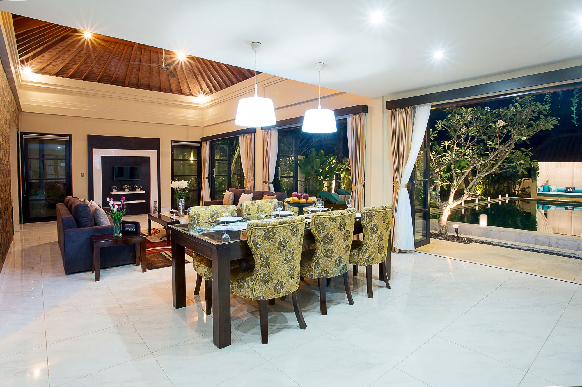 Cometa Villas