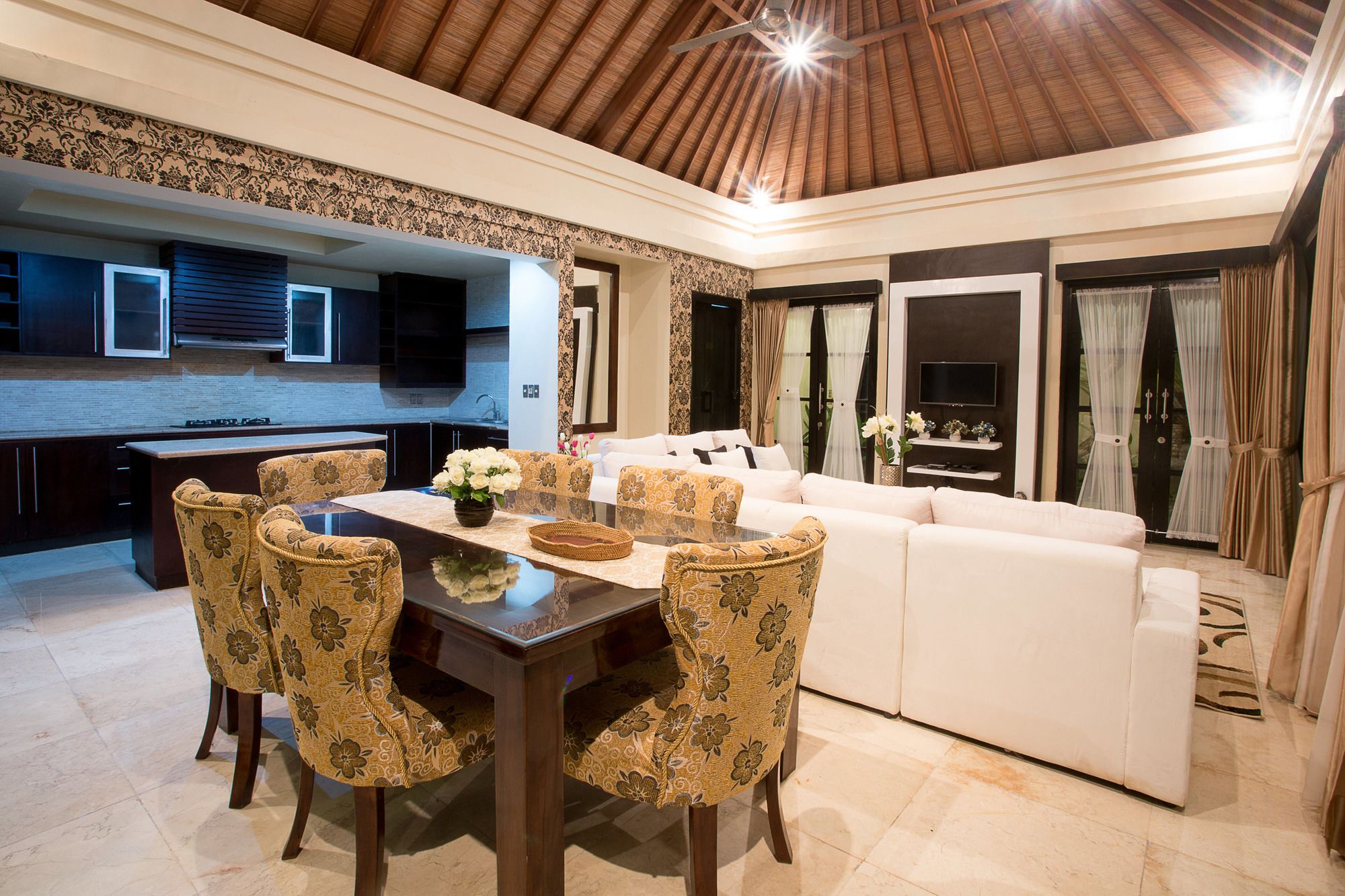 Cometa Villas