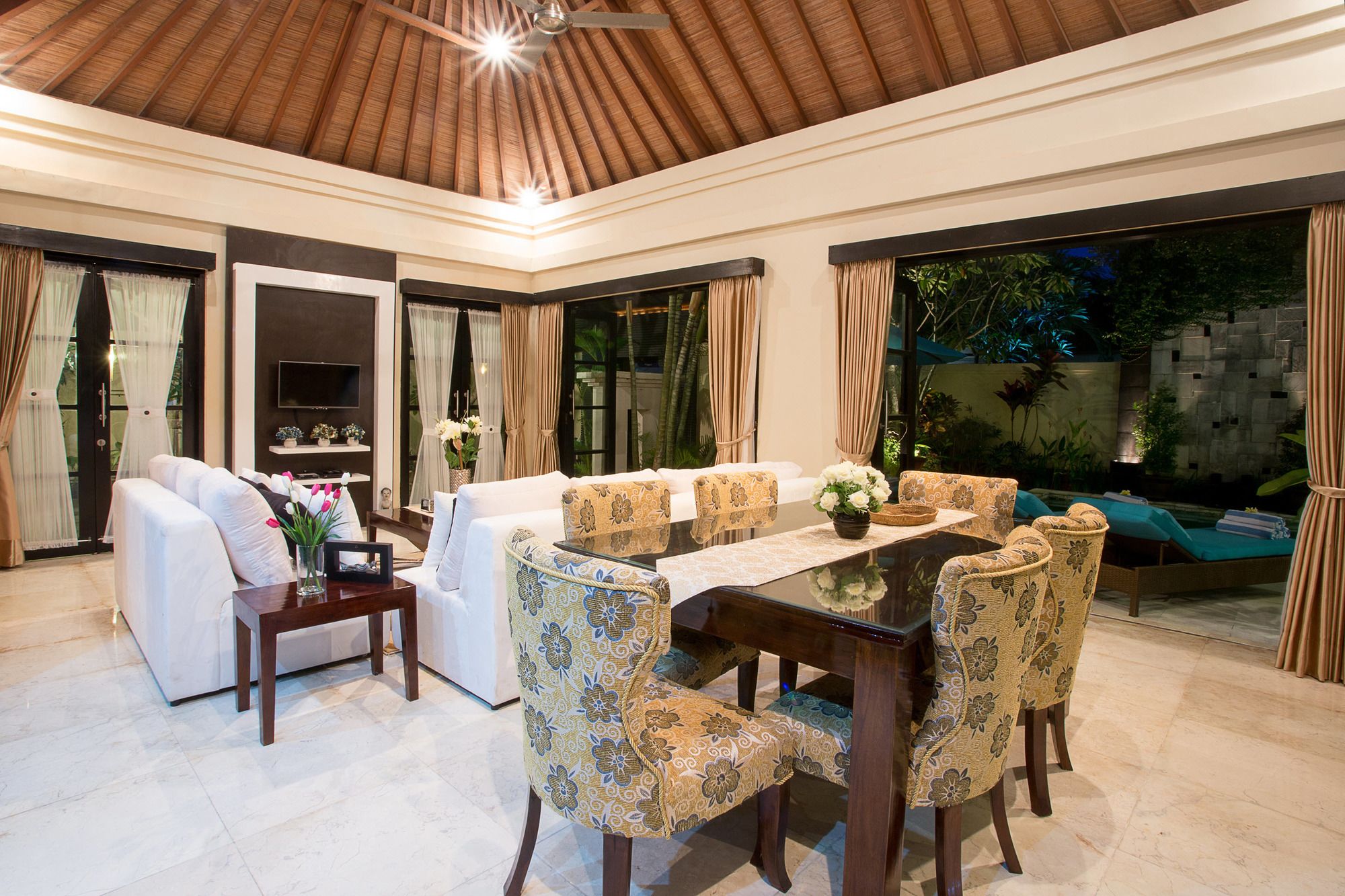 Cometa Villas