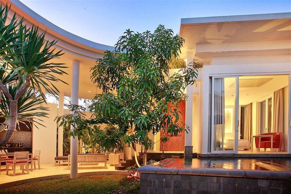 Delmango Villa Estate