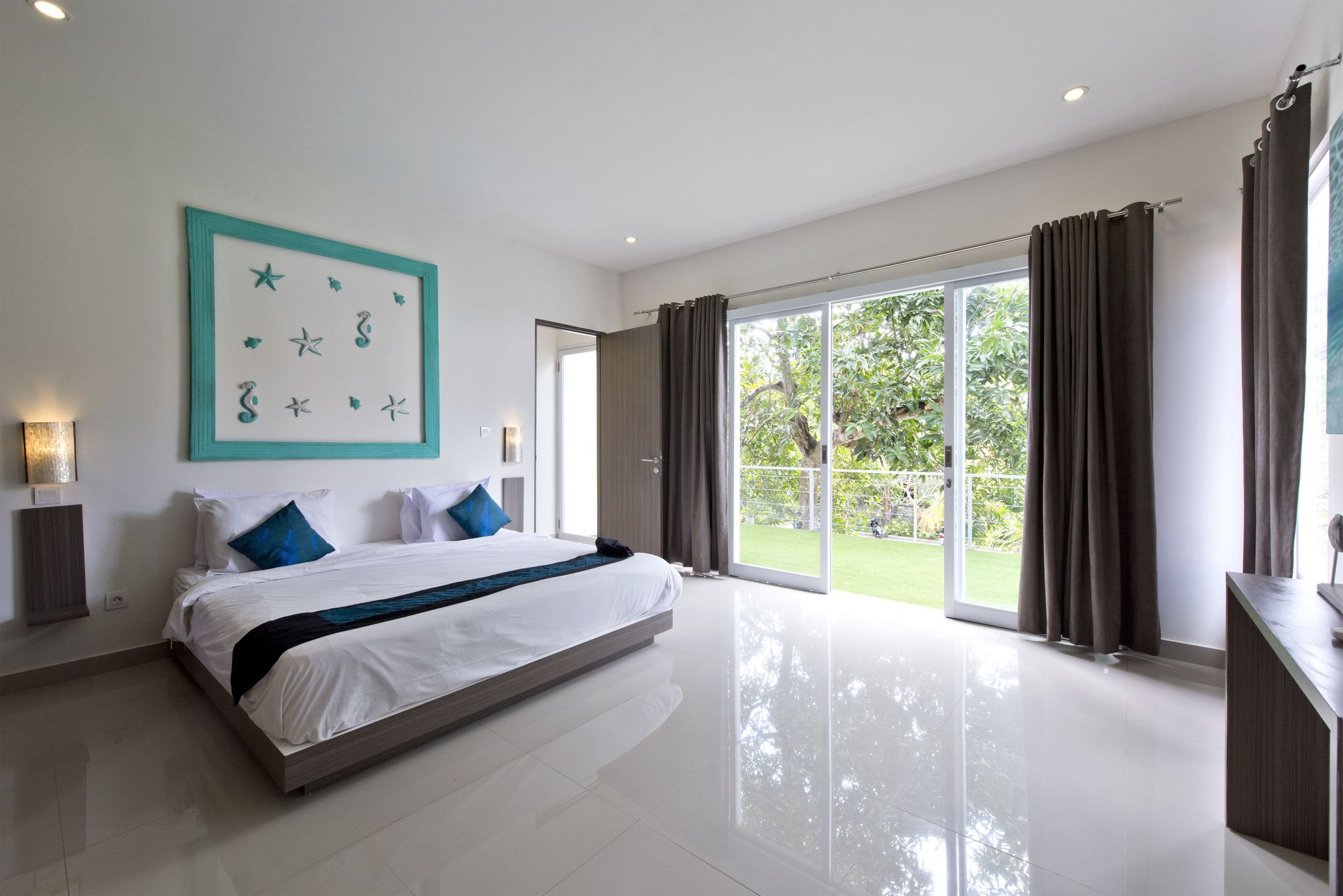 Del Mar Beach Villas