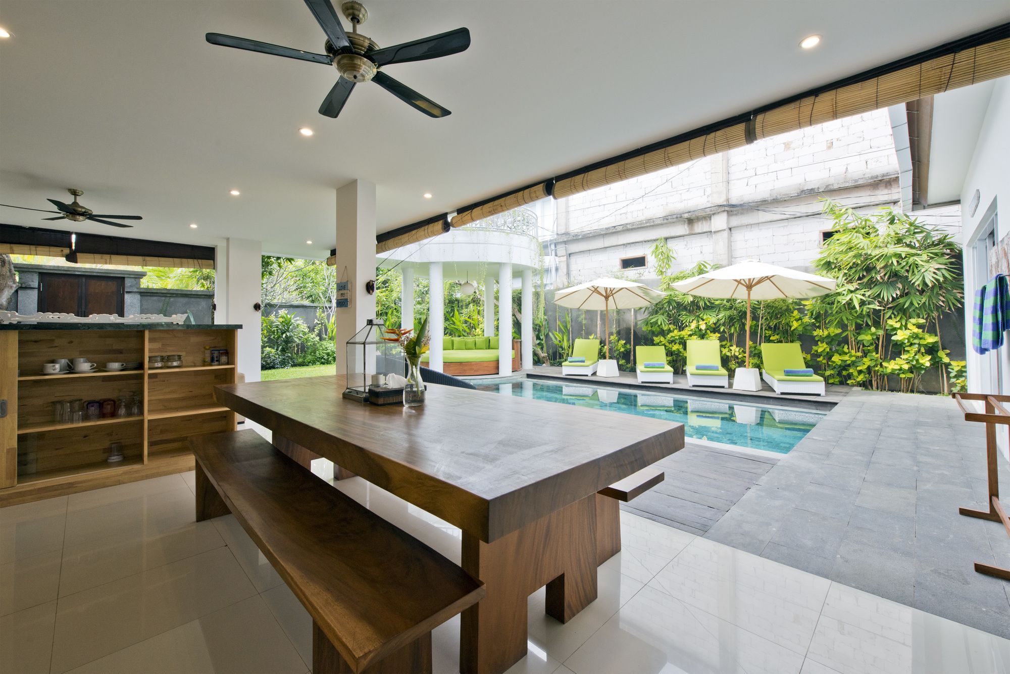Del Mar Beach Villas