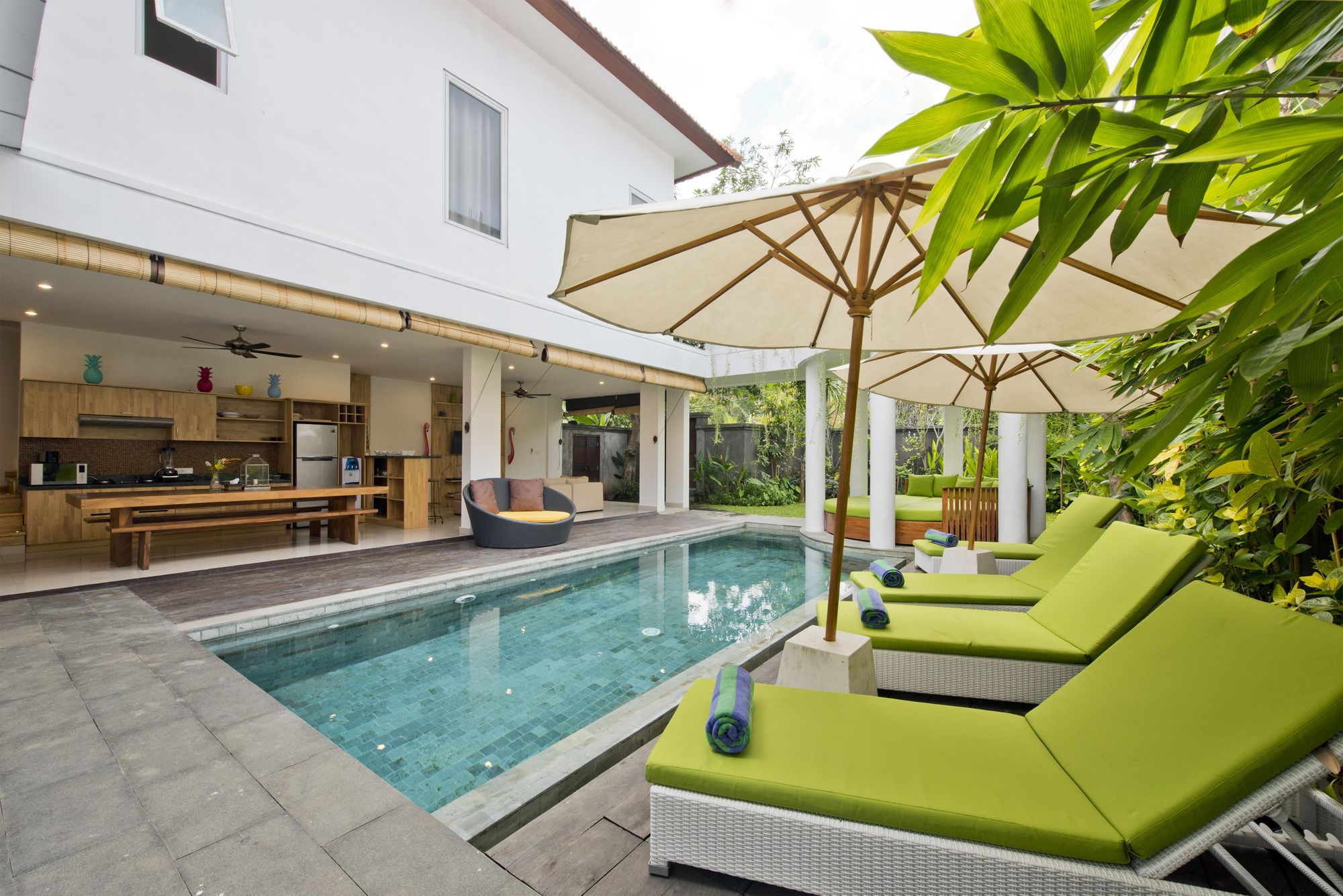 Del Mar Beach Villas